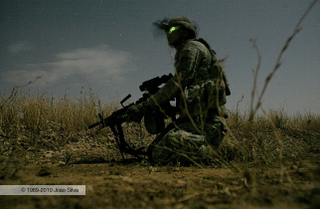 Illustration for article titled Support Joao Silva, the War Photographer Who Lost His Legs to a Landmine